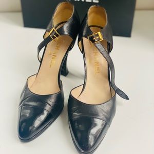 Vintage Chanel black leather shoes